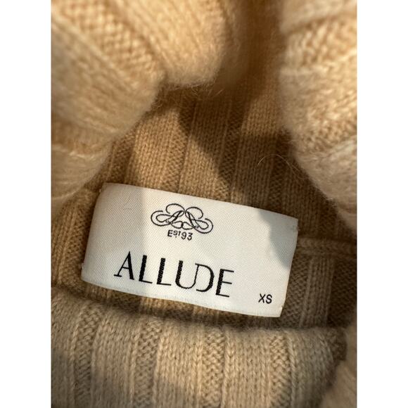 ALLUDE Ribbed cashmere turtleneck sweater
Tan   x small $400 - Picture 2 of 3